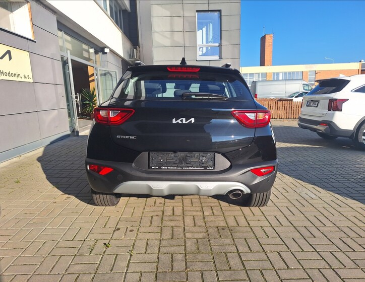 KIA Stonic 6