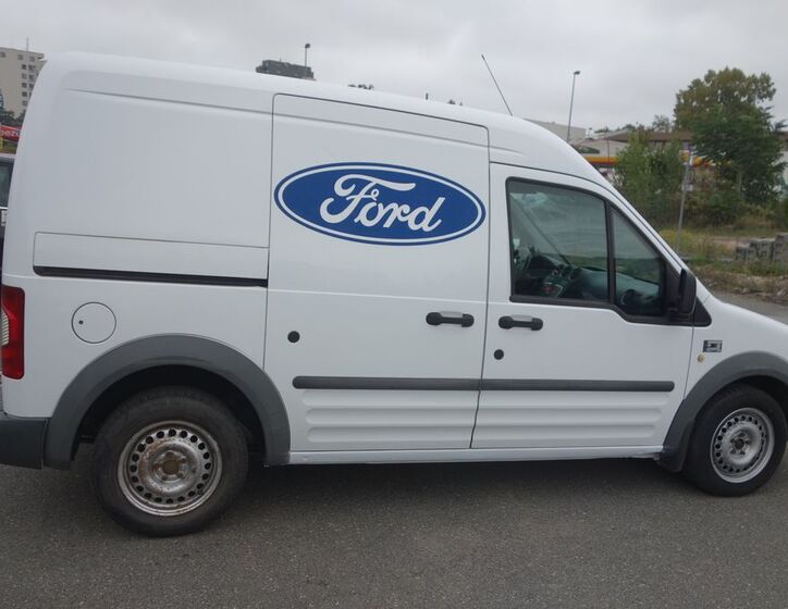 Ford Transit Connect 8