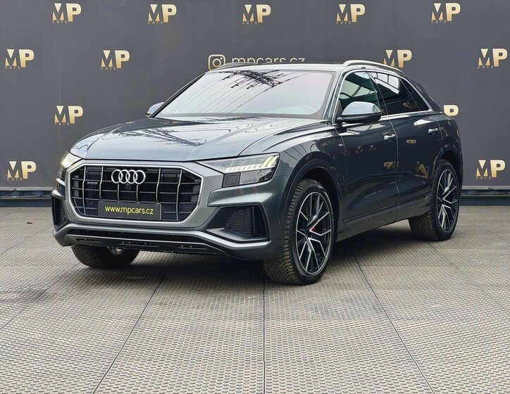 Audi Q8 SUV 3,0 l 210 kw