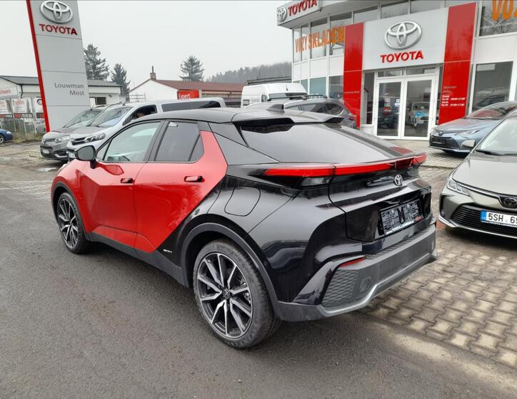 Toyota C-HR 3