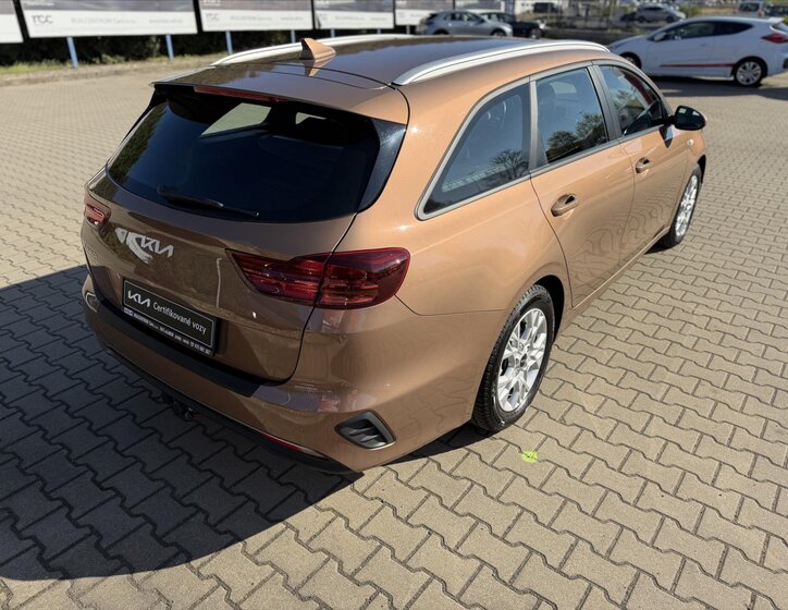 KIA Ceed Kombi 1,5 l 118 kw