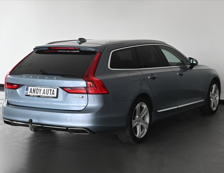 Volvo V90 3