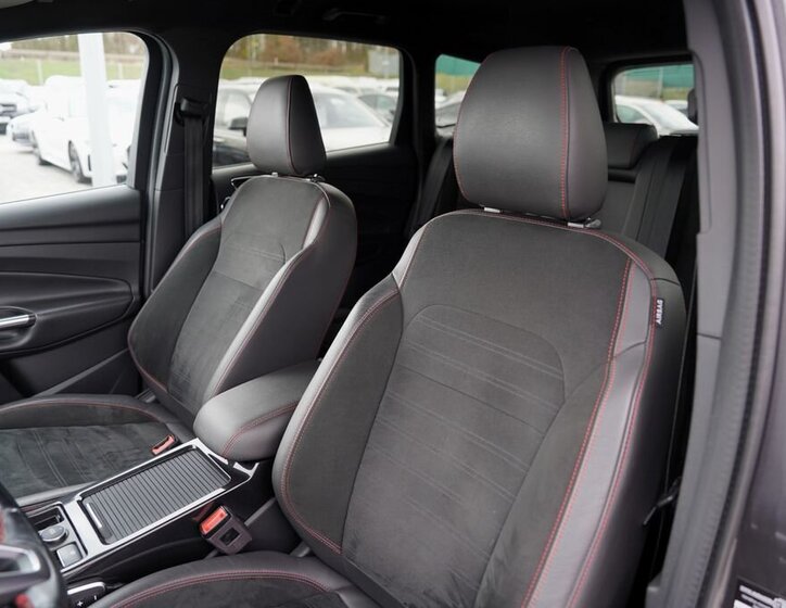 Ford Kuga SUV / Terénní 2,0 l 132 kw