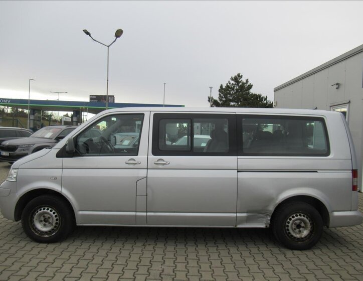 Volkswagen Caravelle 5