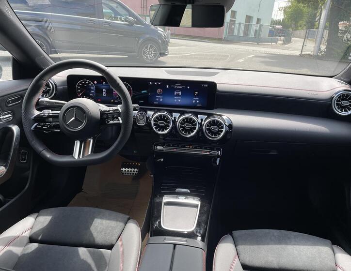 Mercedes-Benz CLA 18