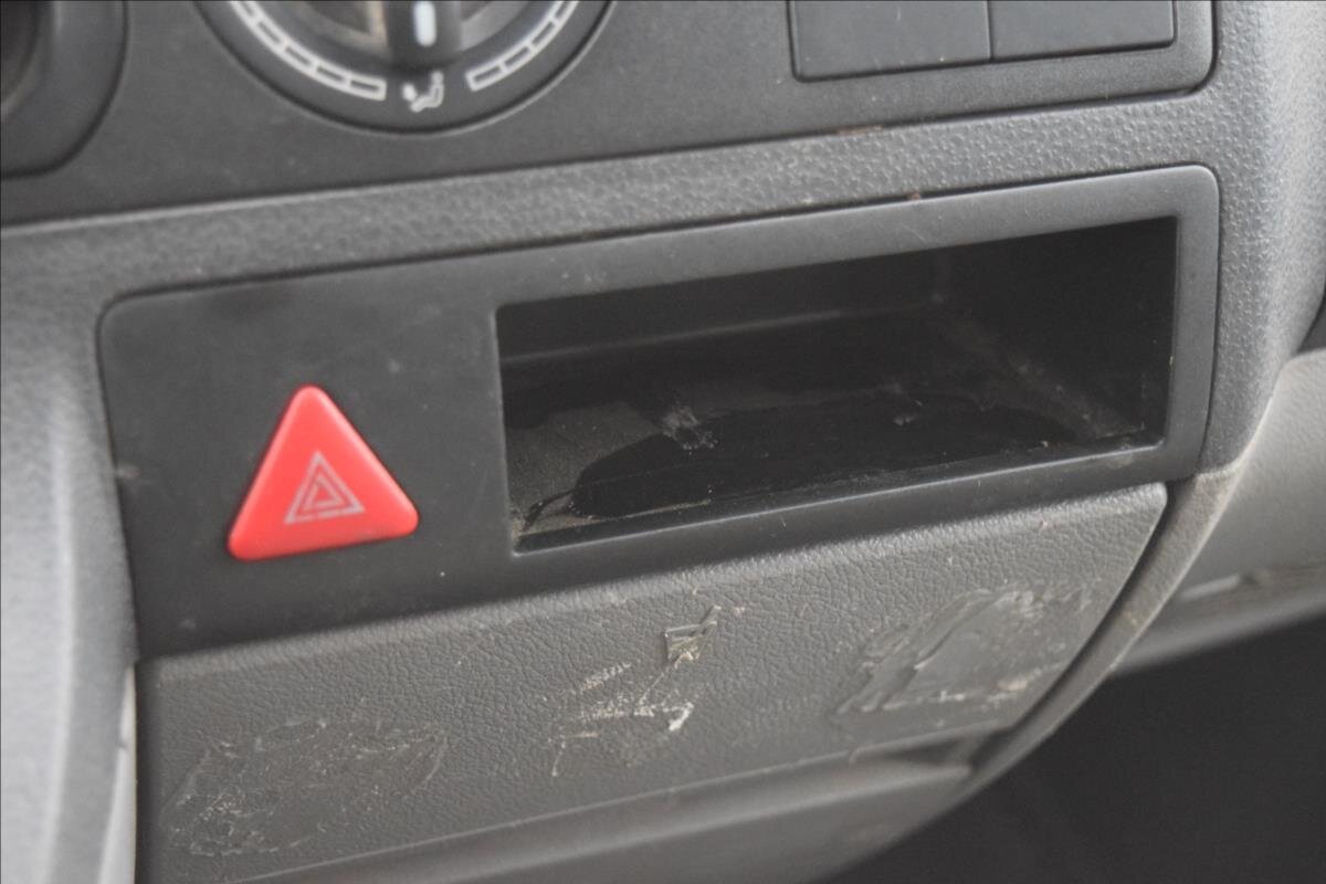 Volkswagen Transporter Kombi 2,5 l 96 kw