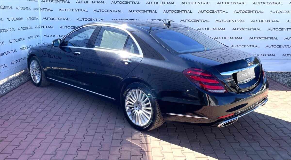 Mercedes-Benz Třídy S Sedan / Limuzína 4,0 l 345 kw