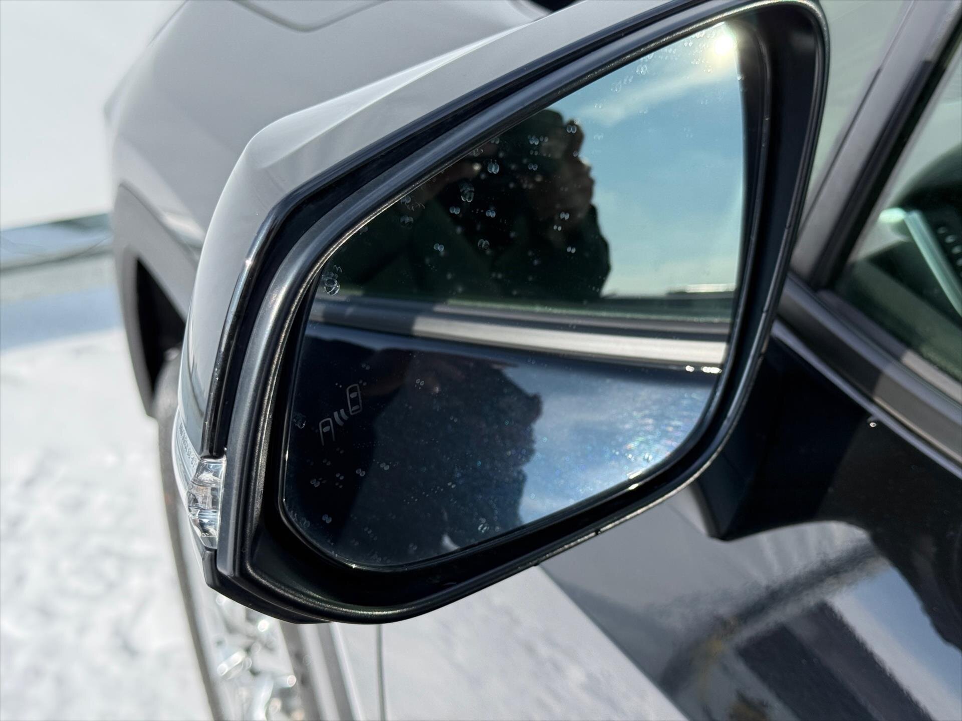 Toyota RAV4 SUV 2,5 l 131 kw