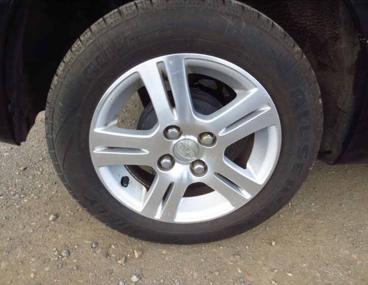 Subaru Justy Hatchback 998,0 51 kw