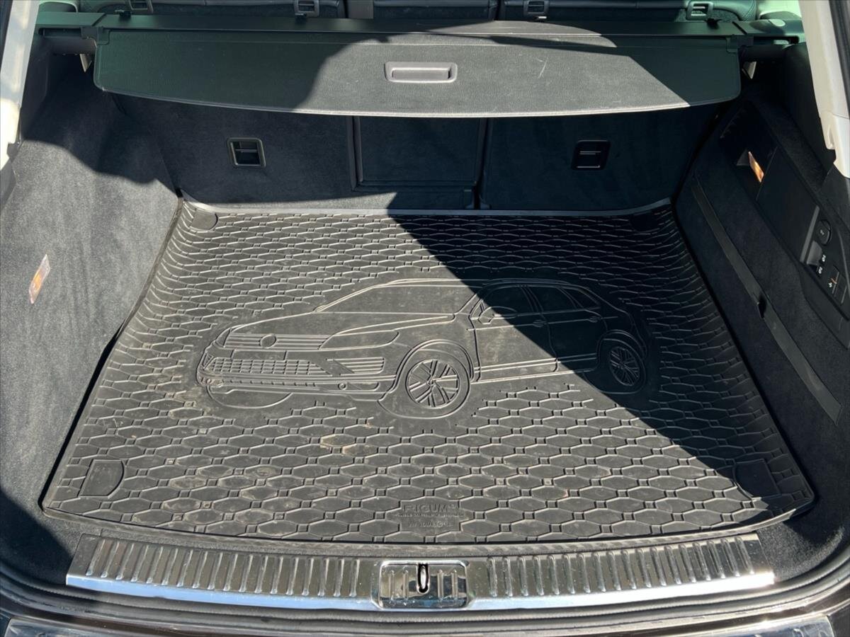 Volkswagen Touareg Kombi 3,0 l 193 kw