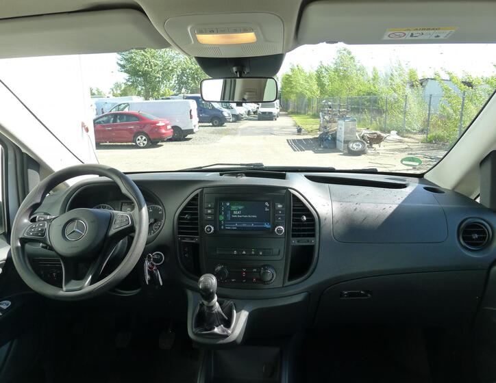 Mercedes-Benz Vito 11