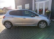 Peugeot 208 Hatchback 1,2 l 60 kw
