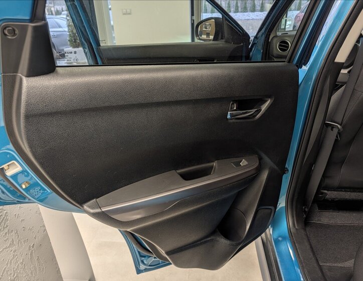 Suzuki Vitara SUV / Terénní 1,4 l 95 kw