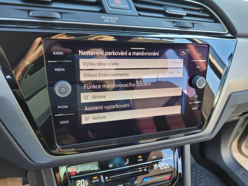 Volkswagen Touran MPV 1,5 l 110 kw