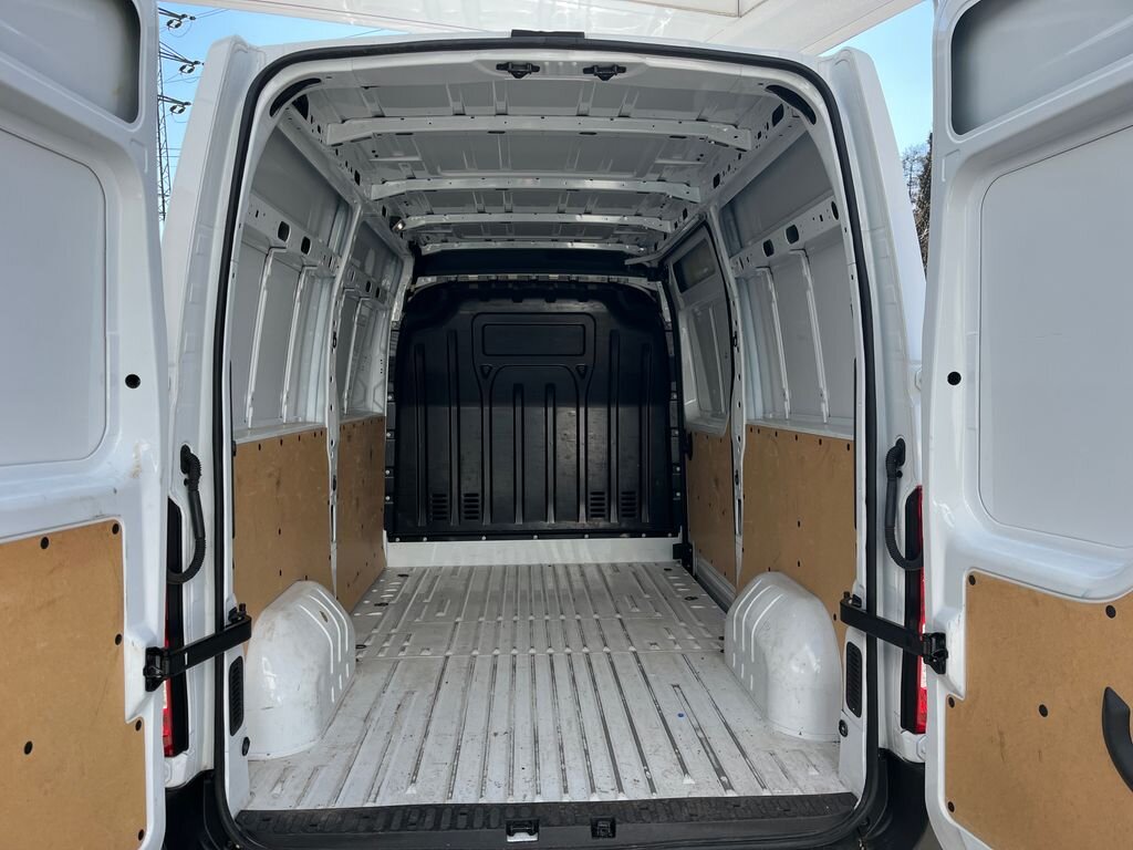 Nissan Interstar Skříň 2,3 l 100 kw