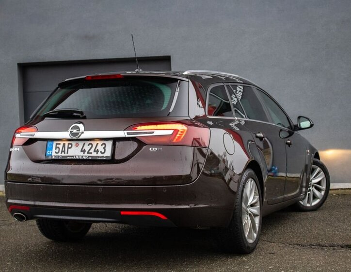 Opel Insignia 5