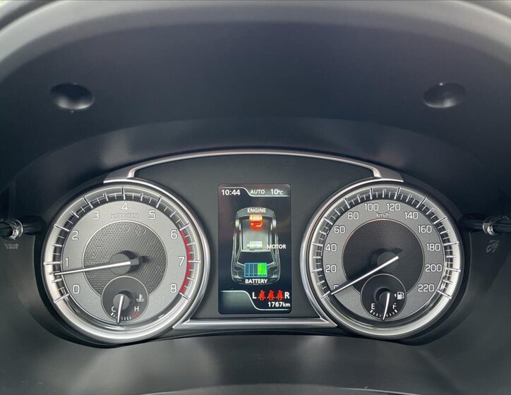 Suzuki Vitara SUV / Terénní 1,4 l 95 kw