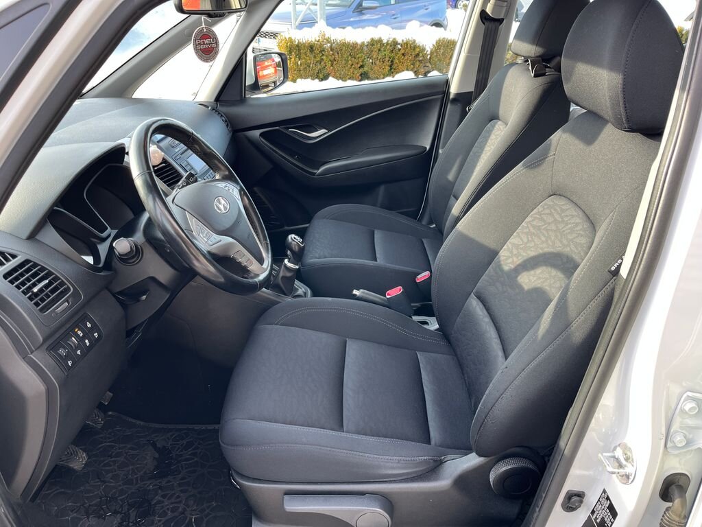 Hyundai ix20 MPV 1,6 l 92 kw