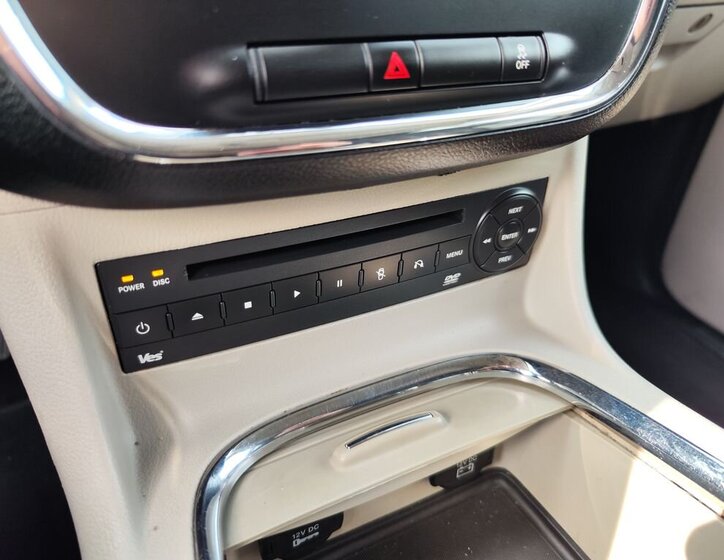 Lancia Voyager MPV 2,8 l 120 kw