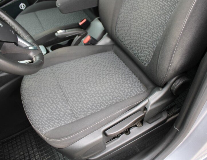 Opel Crossland SUV / Terénní 1,2 l 96 kw