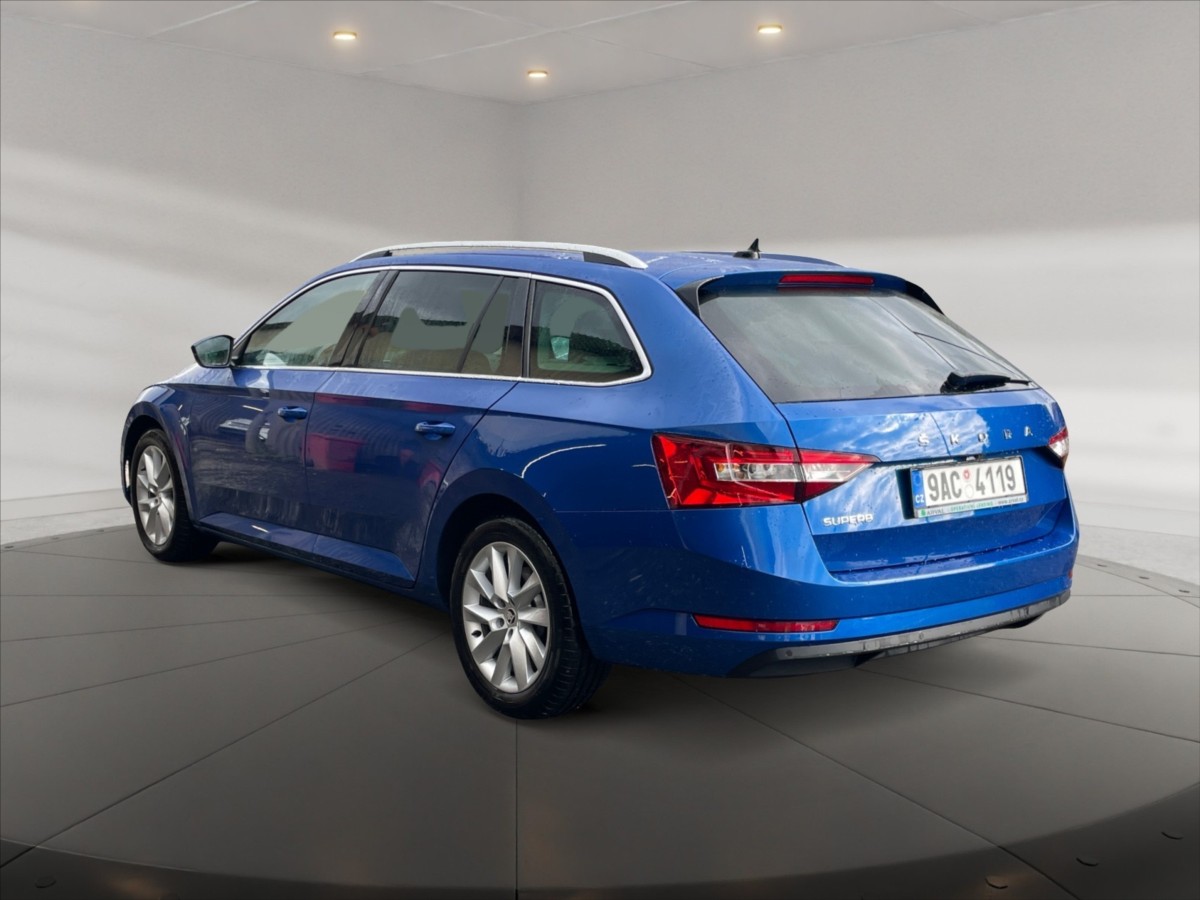 Škoda Superb