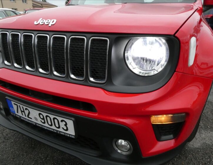 Jeep Renegade 4