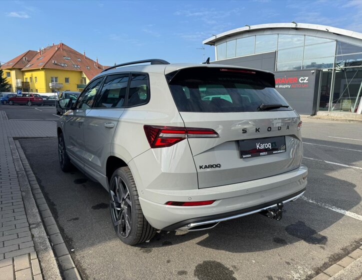 Škoda Karoq SUV / Terénní 1,5 l 110 kw