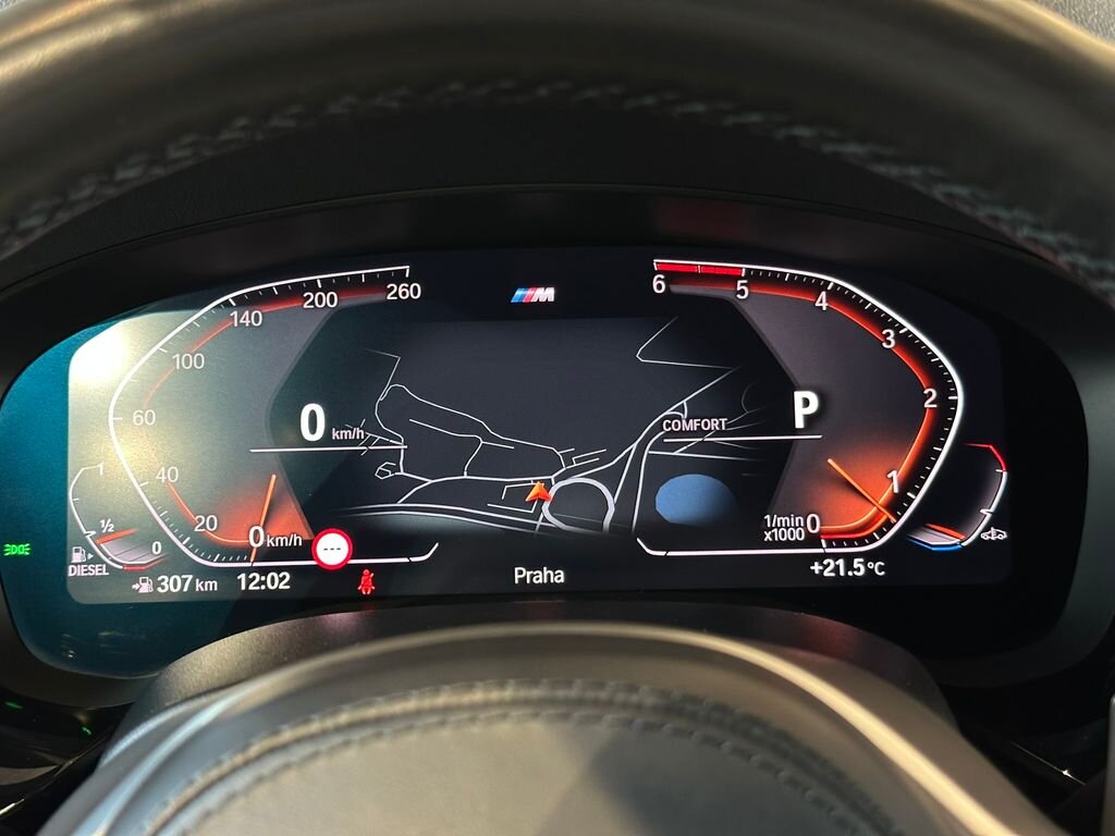 BMW Řada 5 Kombi 3,0 l 195 kw
