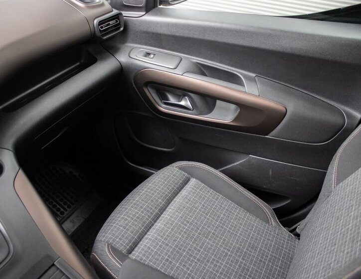 Peugeot Rifter VAN-Minibus 1,5 l 96 kw