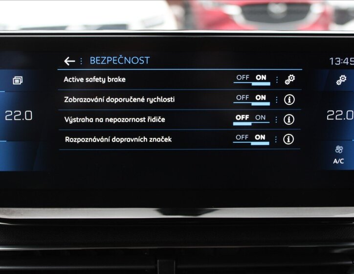 Peugeot 3008 SUV 1,5 l 96 kw