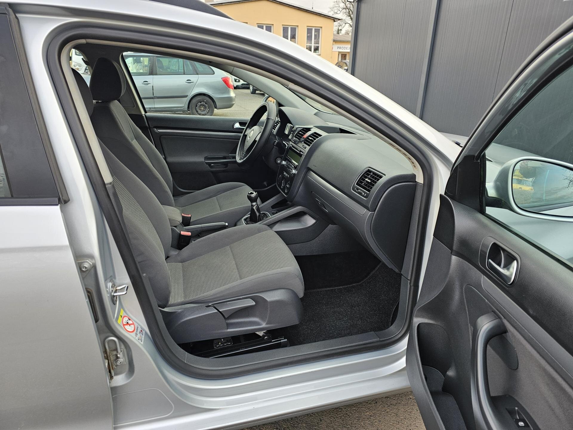 Volkswagen Golf Kombi 2,0 l 77 kw