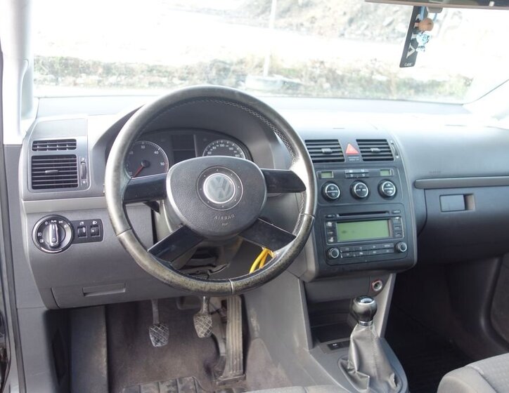 Volkswagen Touran 21