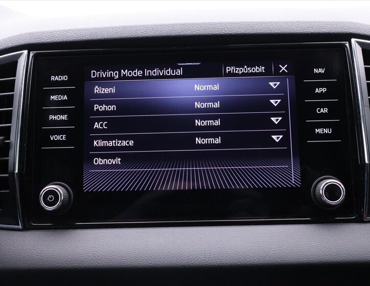 Škoda Karoq SUV 2,0 l 110 kw