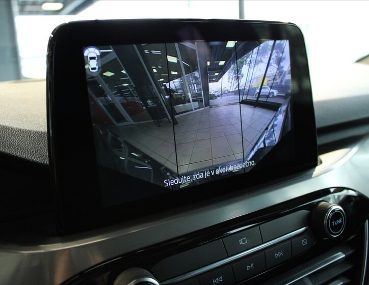 Ford Kuga SUV / Terénní 2,0 l 140 kw