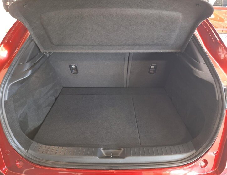 Mazda CX-30 SUV / Terénní 2,0 l 90 kw