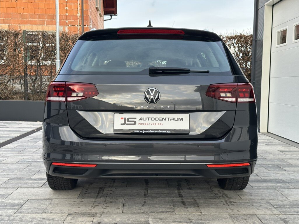 Volkswagen Passat Kombi 1,5 l 110 kw