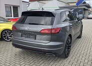 Volkswagen Touareg 3