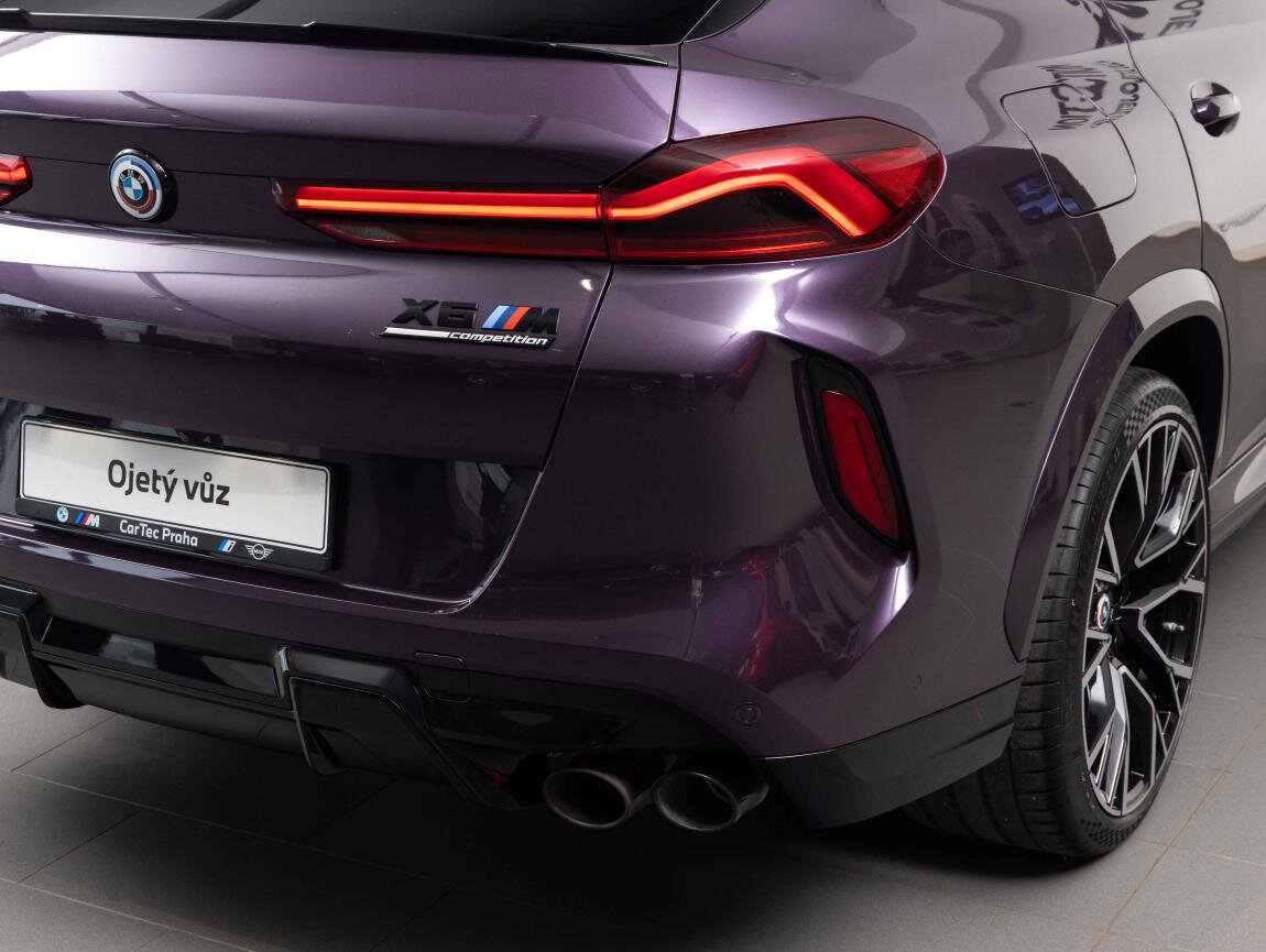 BMW X6 SUV 4,4 l 460 kw