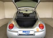 Volkswagen New Beetle 13