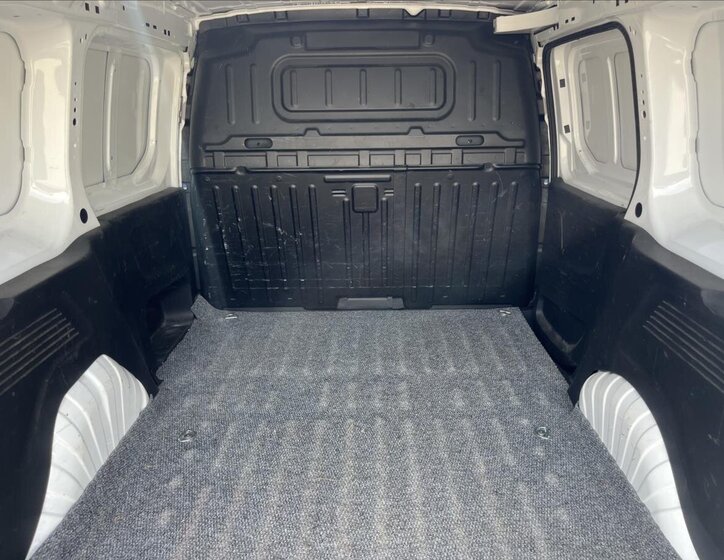 Peugeot Partner Skříň 1,5 l 75 kw