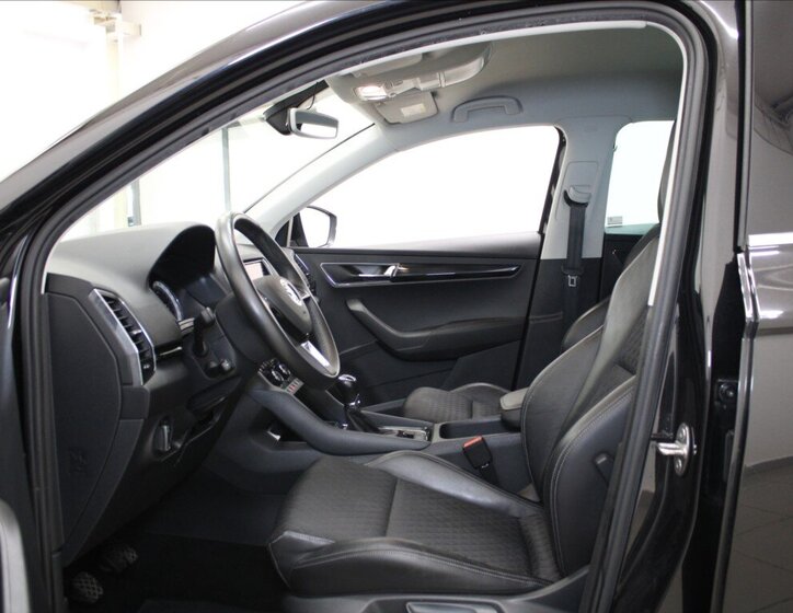 Škoda Karoq SUV 1,6 l 85 kw