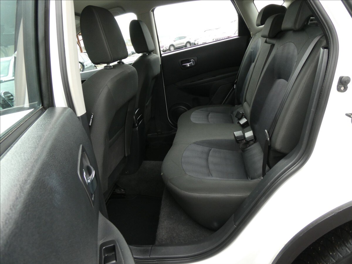 Nissan Qashqai SUV 2,0 l 104 kw