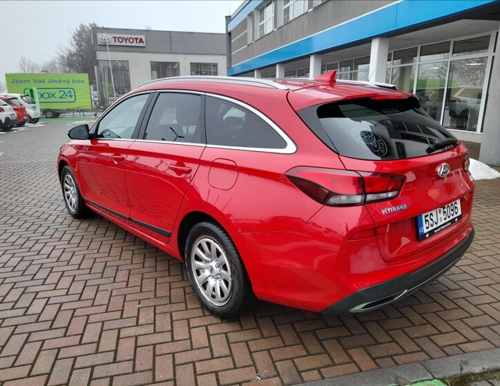 Hyundai i30 Kombi 998,0 88 kw