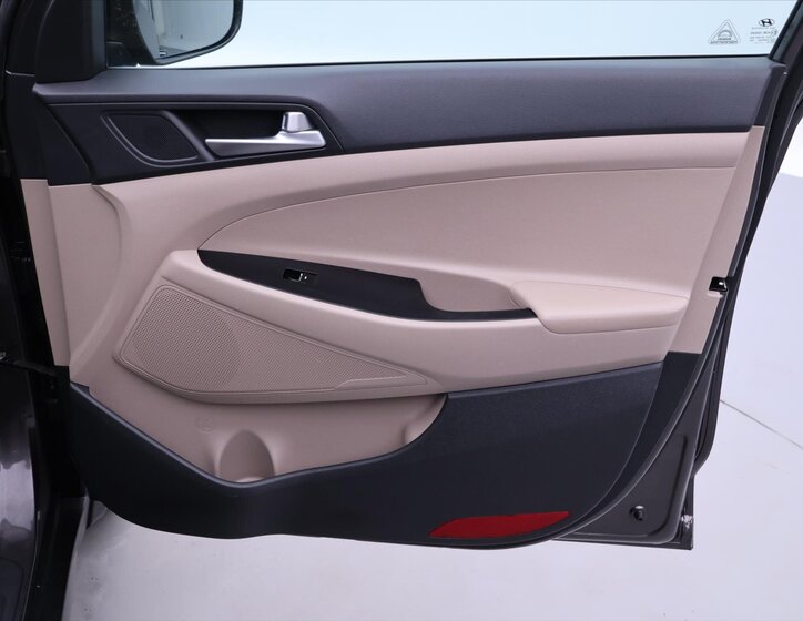 Hyundai Tucson SUV 2,0 l 136 kw