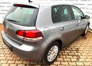 Volkswagen Golf 9