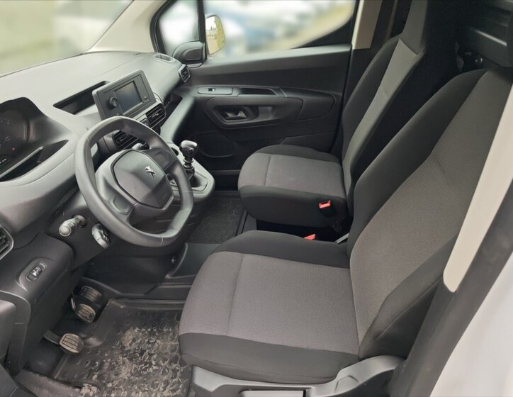 Peugeot Partner Ostatní 1,5 l 75 kw