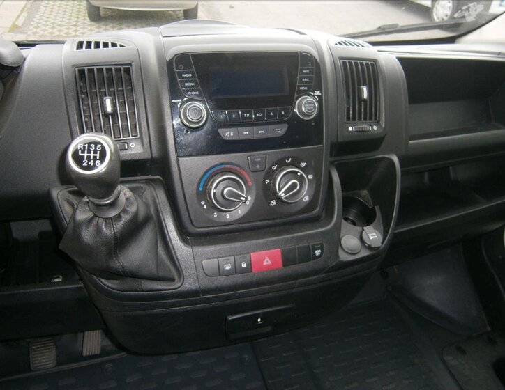 Peugeot Boxer Ostatní 2,2 l 110 kw