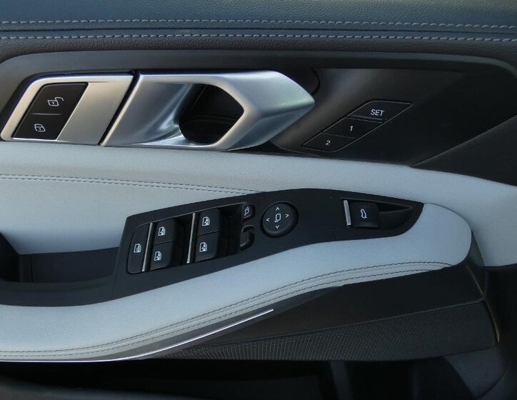 BMW X5 SUV / Terénní 3,0 l 245 kw