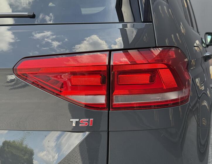 Volkswagen Touran 37