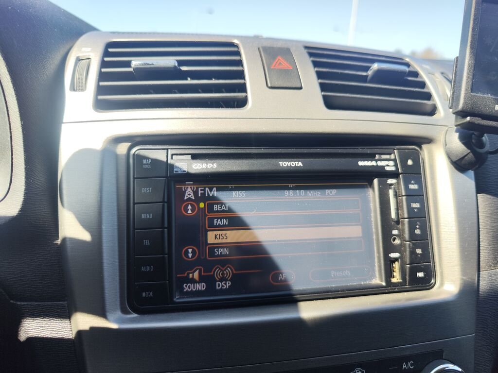 Toyota Avensis Kombi 2,0 l 93 kw